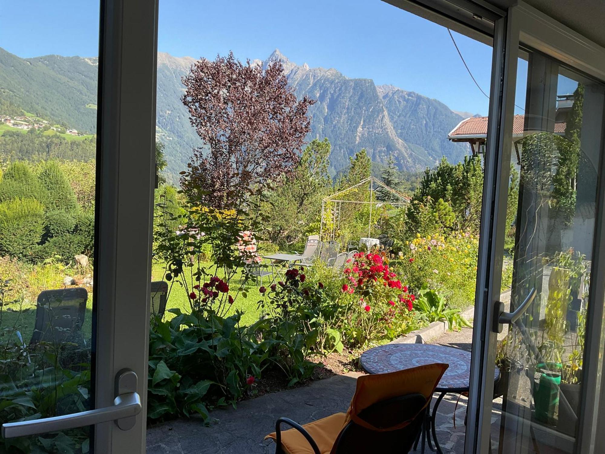 Double Room With A Kitchenette And Private Bathroom In A Beautiful Surrounding Sautens Esterno foto